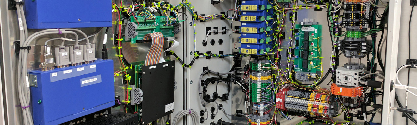 The control box for Dimien’s automated pilot scale manufacturing system.