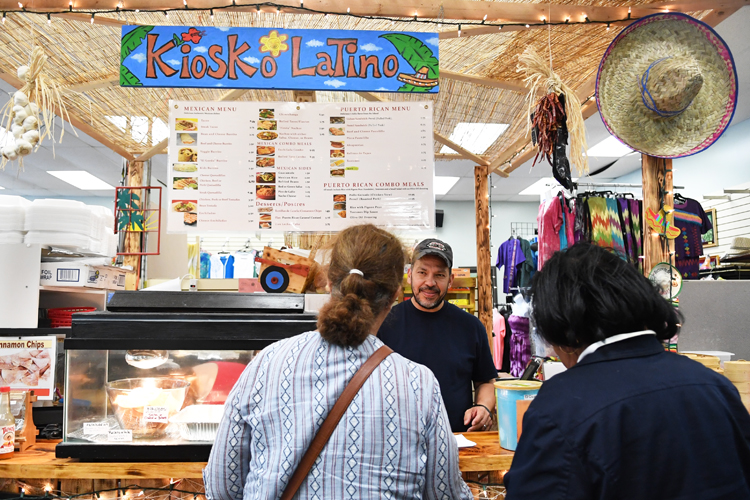 Kiosko Latino. Photo by Nancy J. Parisi.